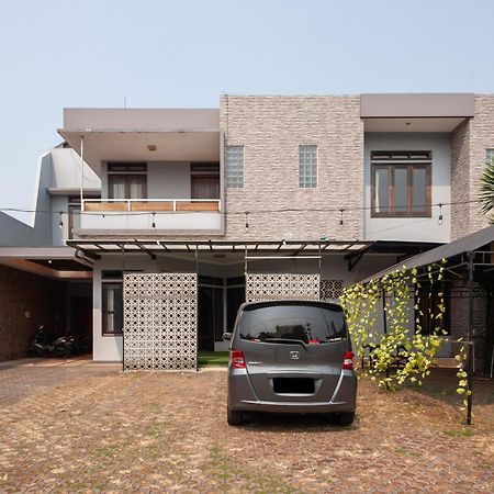 Reddoorz Plus Near Kelapa Dua Kebon Jeruk จาการ์ตา ภายนอก รูปภาพ