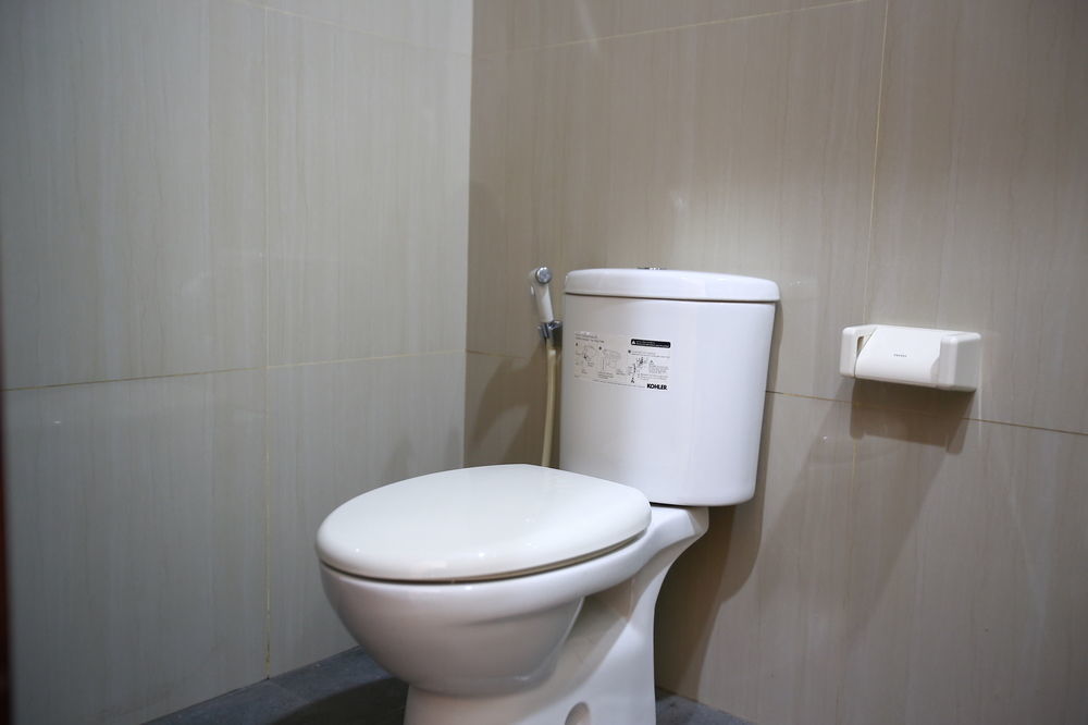 Reddoorz Plus Near Kelapa Dua Kebon Jeruk จาการ์ตา ภายนอก รูปภาพ