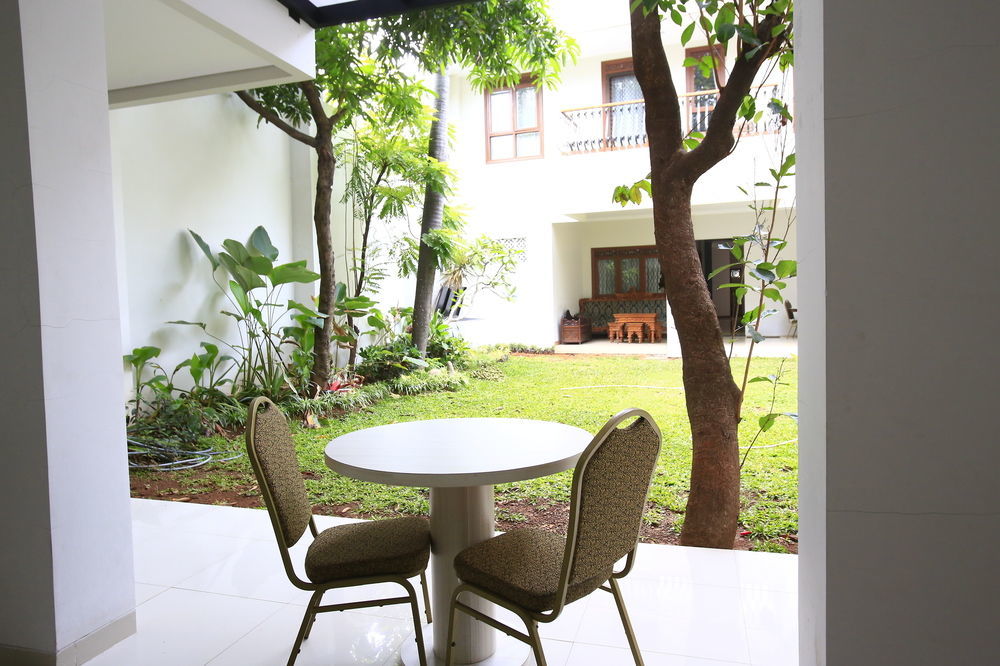 Reddoorz Plus Near Kelapa Dua Kebon Jeruk จาการ์ตา ภายนอก รูปภาพ